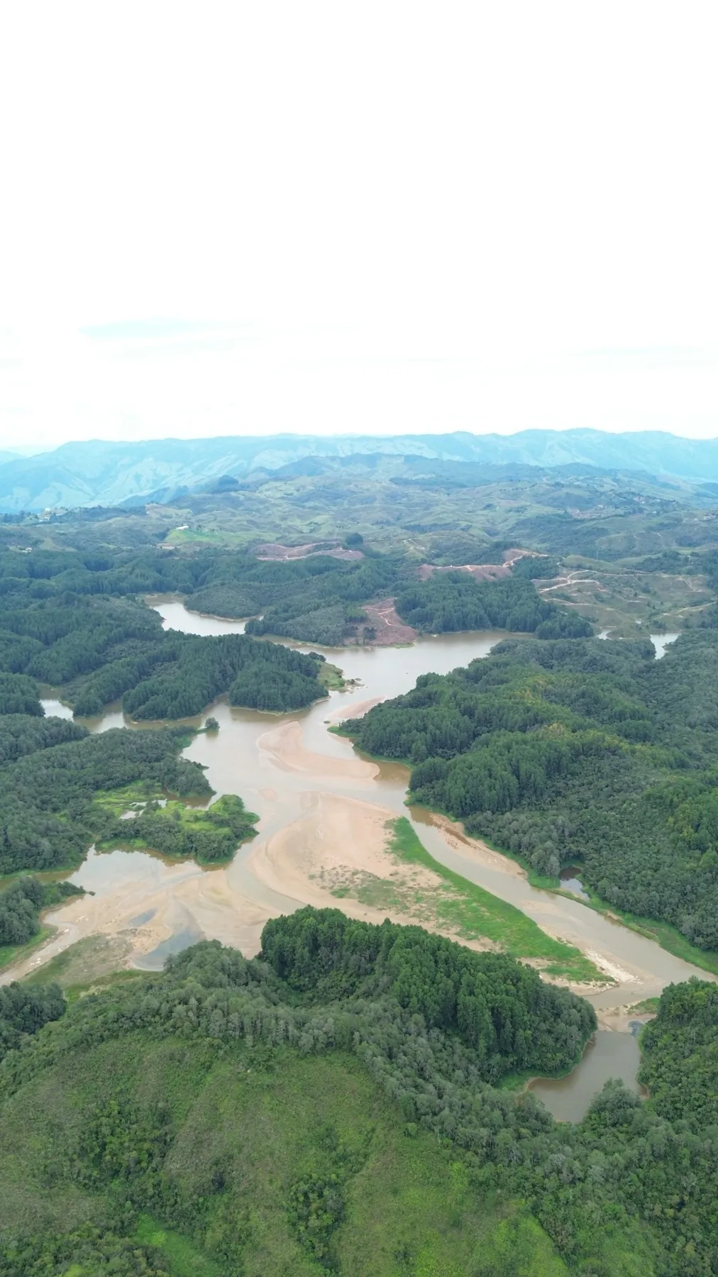 Embalse de Troneras y su entorno